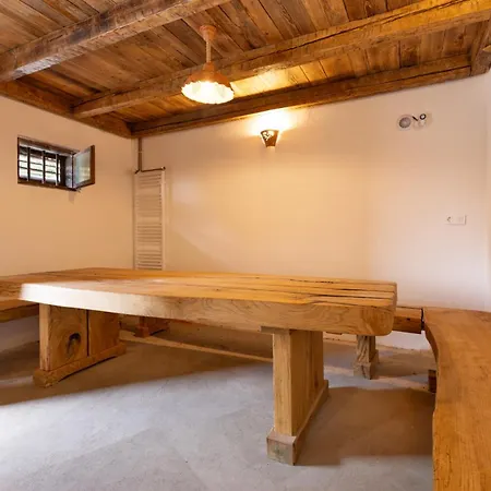 Apartamento Roland House With Pool & Winery *