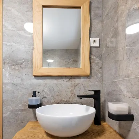 Apartment Roland House With Pool & Winery Stara Vas-Bizeljsko